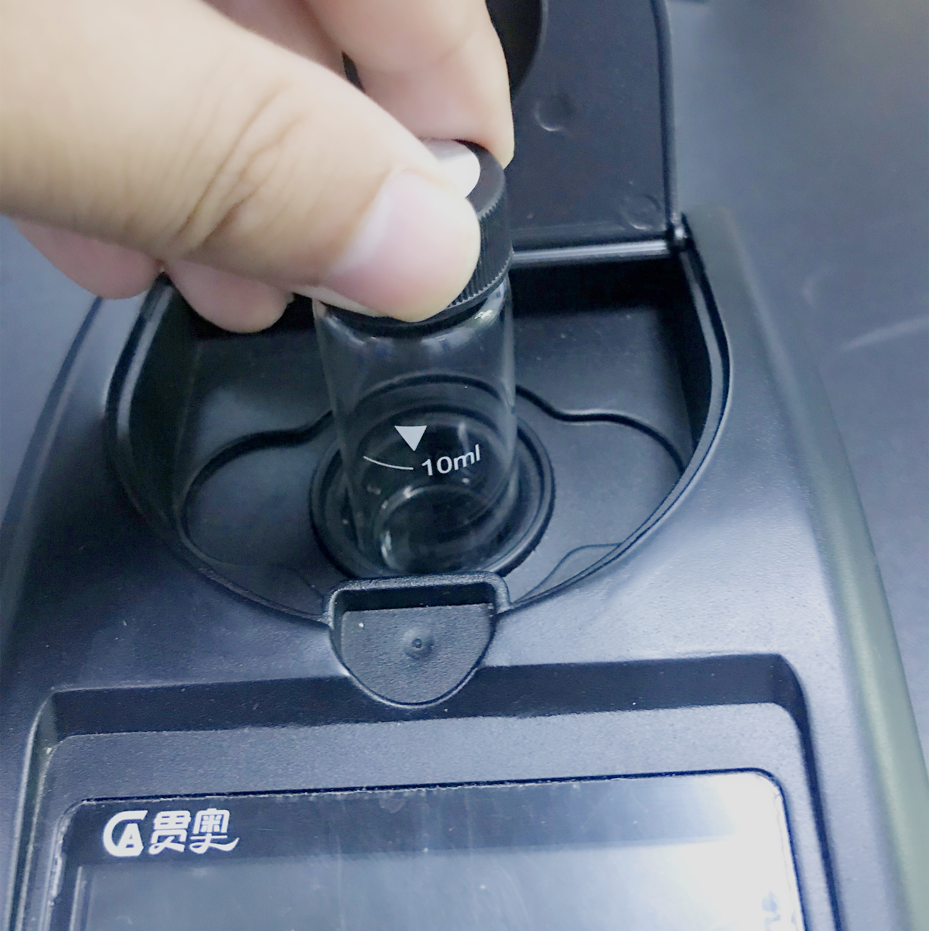 正確操作水質(zhì)檢測儀的比色皿 正確操作水質(zhì)檢測儀的比色皿